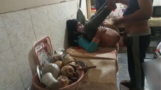 Indian girlfriend anal sex in home kitchen xnxn video