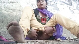 Indian Desi Bhabhi Finger