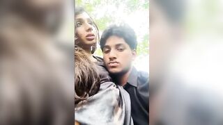 Most Viral Indian Mallu College Couple Outdoor Kissing, Boob Sucking, Giving Blowjob , Fucking in Public Places on Valentine’s Day