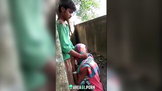 Desi Mms Sex Scandal Paki Muslim Girl Caught Sucking Dick Bf Outdoor