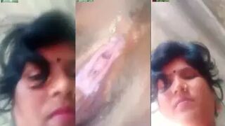 Desi Village Xxx Bitch Shows Her Naked Pussy On Video Call With Lover Mms - xxxxx bf video