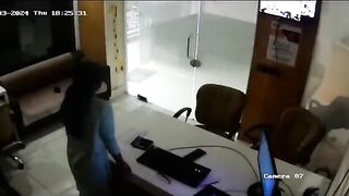 Extremely Beautiful Secretary Fucked By Manager In Office CCTV Cam Recorded (1)