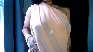 Horny lily carrying-on indian mom commerce play seducing step young gentleman