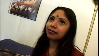 Indian bitch banged by two cocks