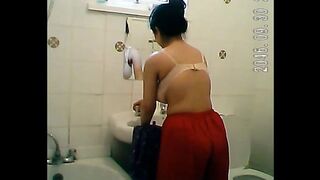 Indian Babe Naked In Bathroom MMS