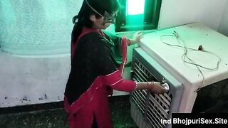 Desi Bhabhi has fun having sex with the oil guest.