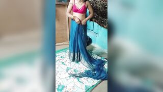 Desi Girl New Saari Pahanti Hui