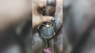 Desi step mother doing handjob to her step son with full romantic mood