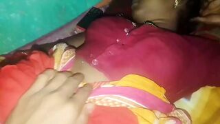 Desi Hot mallu aunty Boobs pressing xxx sex video 2