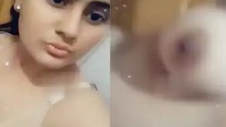 Cute Girl Perfect Body Show Viral Desi Nude Mms xxx sex video 2